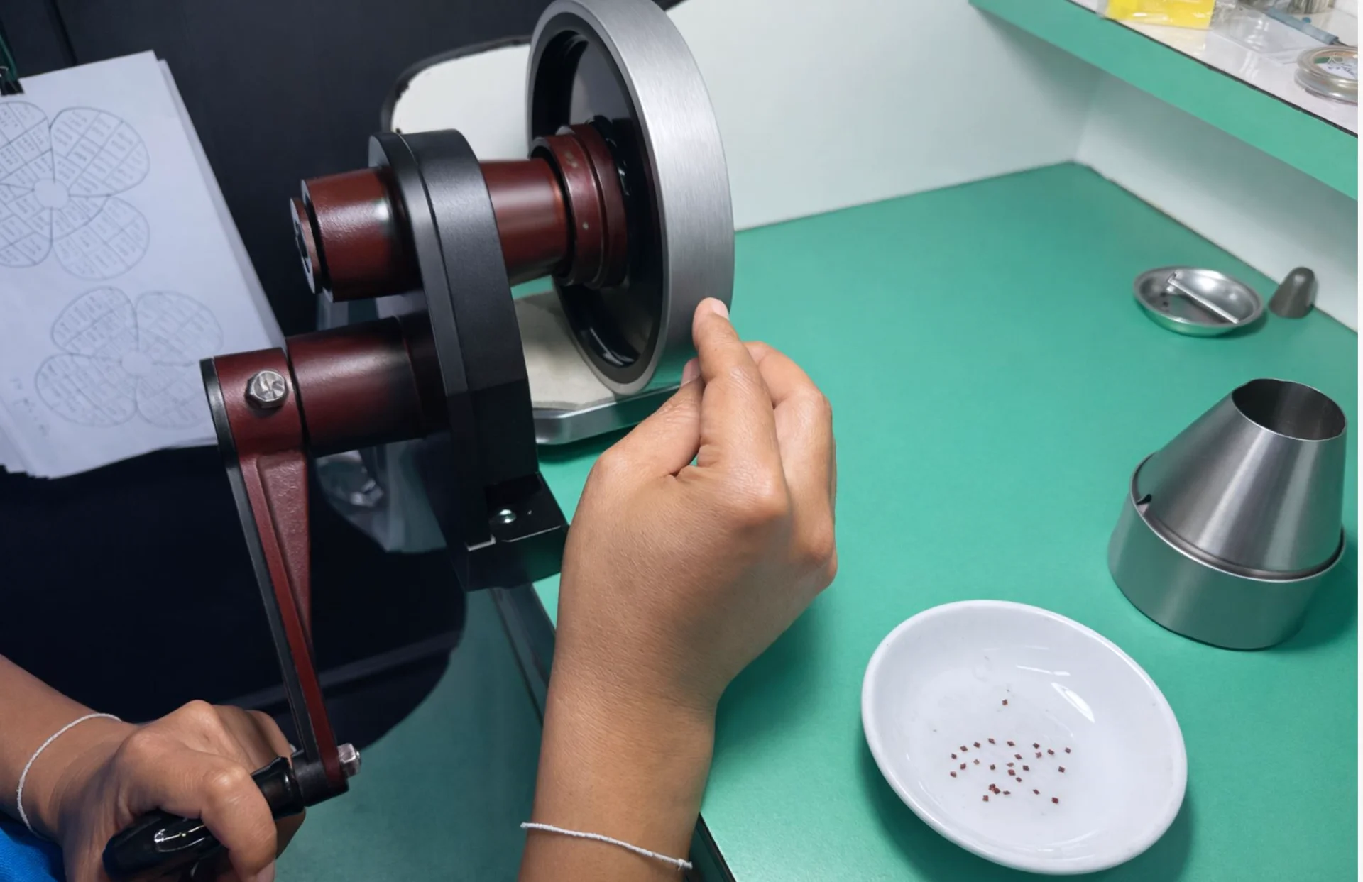 Precision lapidary workbench with gemstone cutting equipment